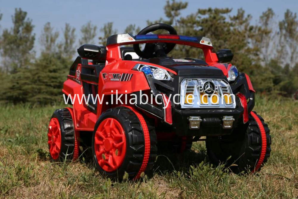 Kid Ride på bil med fjärrkontroll